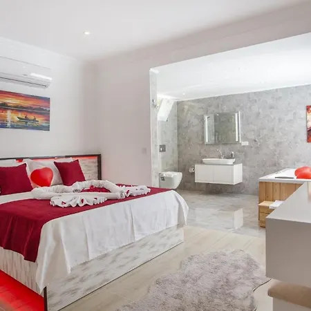 Uzumlu Village 2 Bedroom 9863 Vilă Kalkan