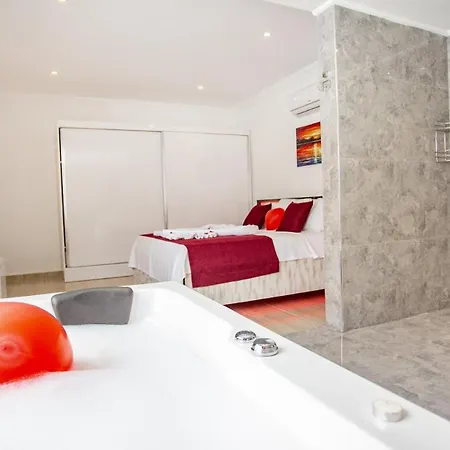 Vilă Uzumlu Village 2 Bedroom 9863
