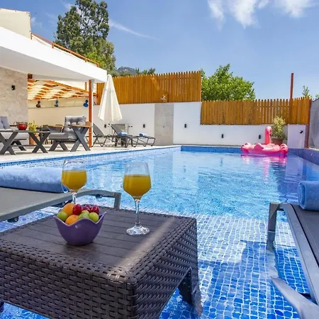 Uzumlu Village 2 Bedroom 9863 Vilă Kalkan